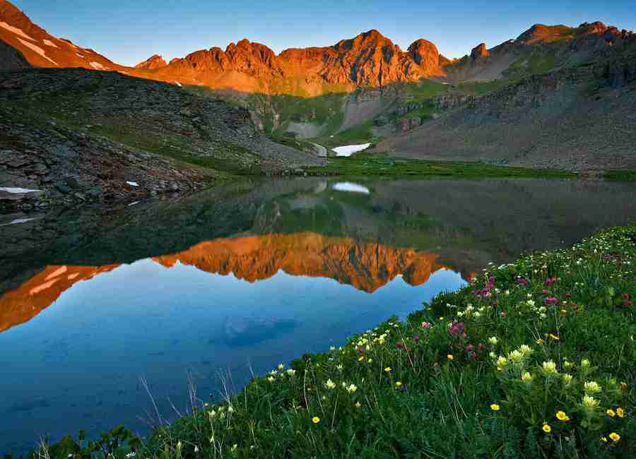 江苏经贸职业技术学院校花邱云欢 江苏经贸职业技术学院校花邱云欢