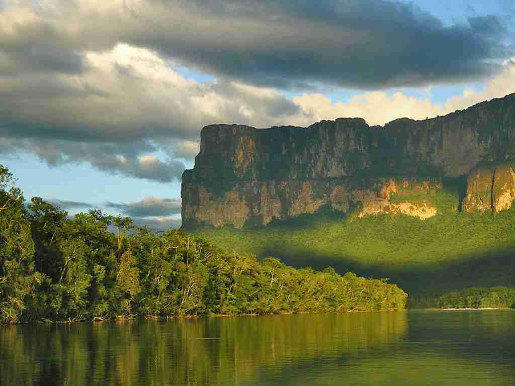 怀化职业技术学院校花温景然 怀化职业技术学院校花温景然