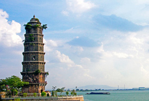 龍湫寶塔